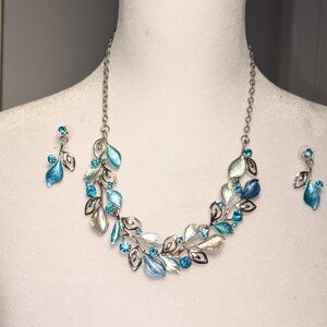 Silver and Turquoise Leaf Necklace/Earring Set